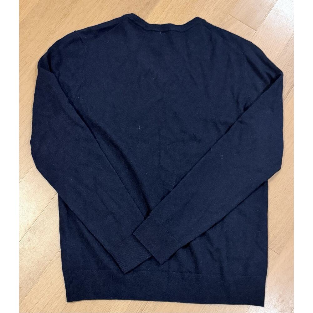 NWT Quince Women’s L Mongolian Cashmere Vneck Sweater Navy - Picture 6 of 6